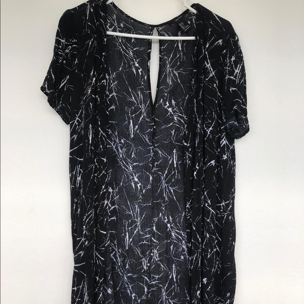 Long short-sleeved cover up